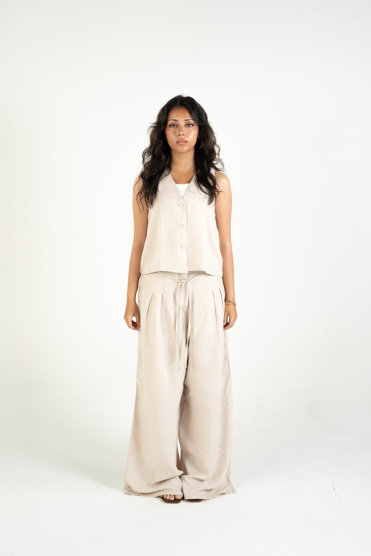 Relaxed Linen Vest - Beige