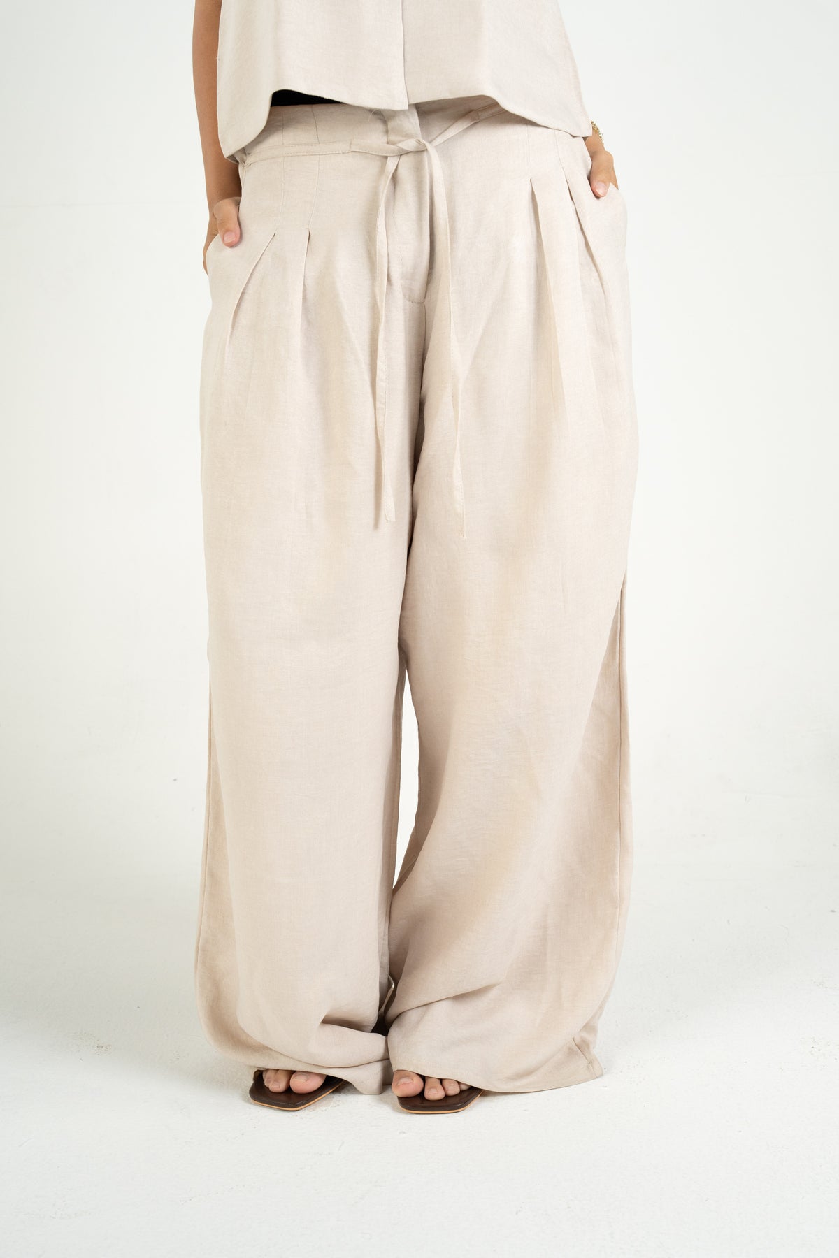 Relaxed Linen Pants - Beige